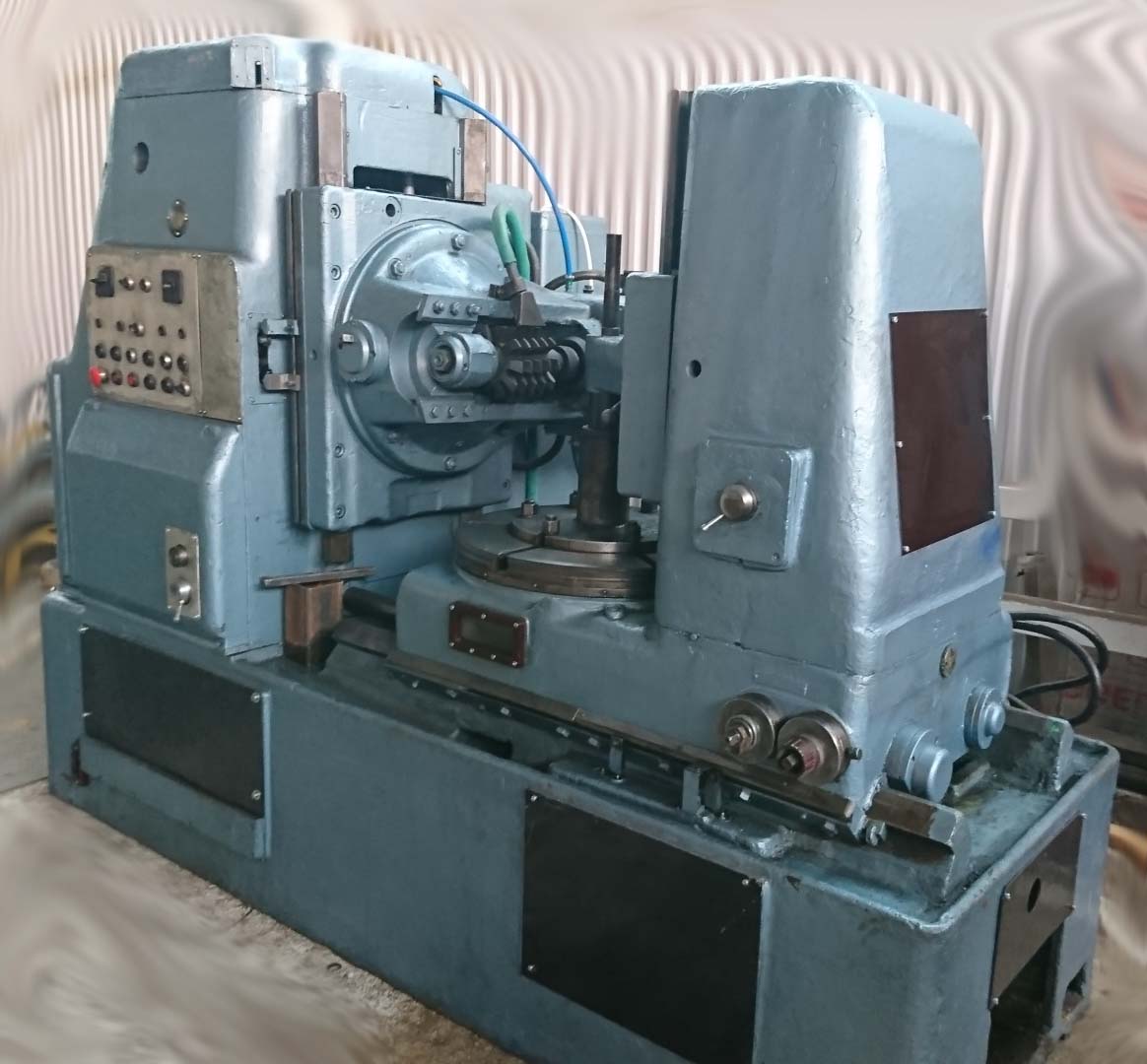 5М324А Загальний вигляд  зубофрезерного верстата